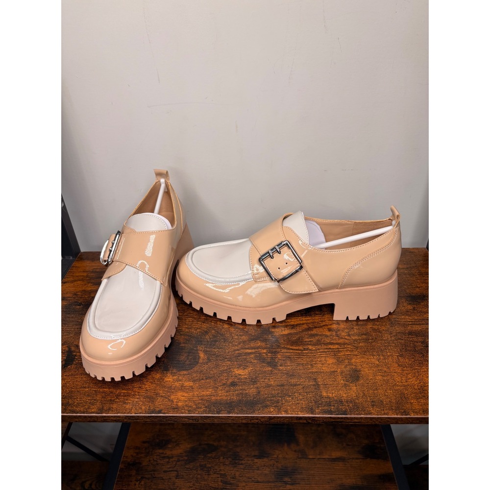 Marc Fisher Womens Hazelton Casual Loafers Beige Sz 7.5 Patent Leather Brand New